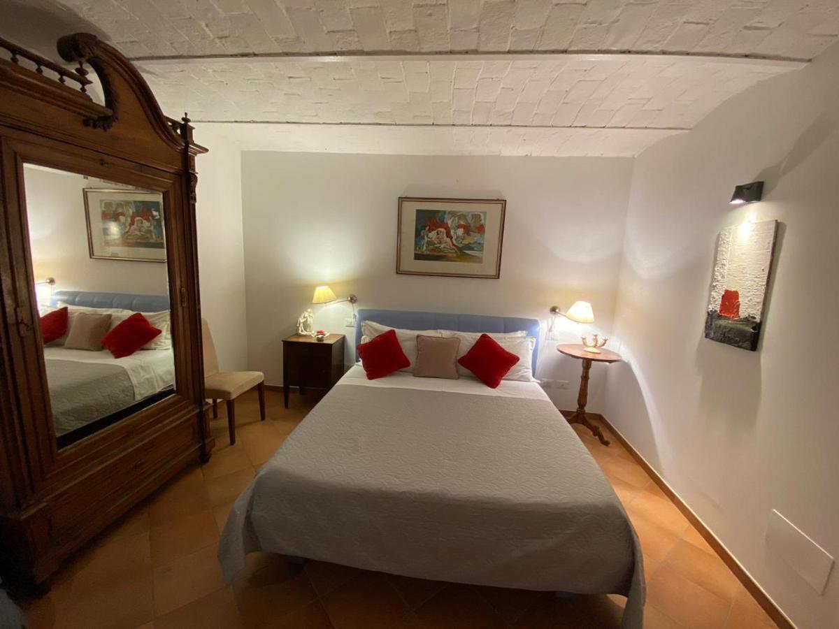 La Casa Di Ago Appartement LʼAquila Buitenkant foto