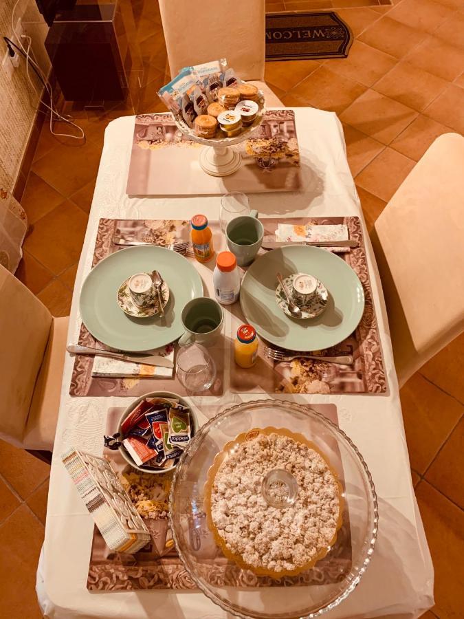 La Casa Di Ago Appartement LʼAquila Buitenkant foto
