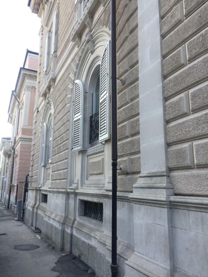 La Casa Di Ago Appartement LʼAquila Buitenkant foto
